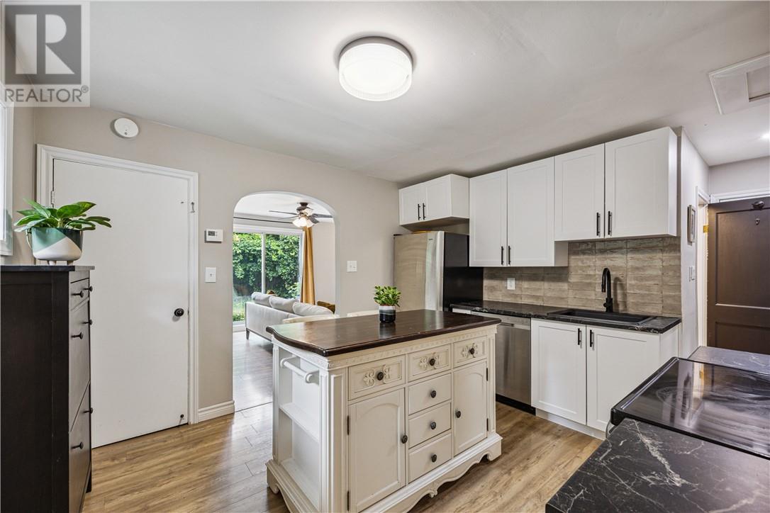 11 Michael Avenue, Lively, Ontario  P3Y 1N1 - Photo 11 - 2129042