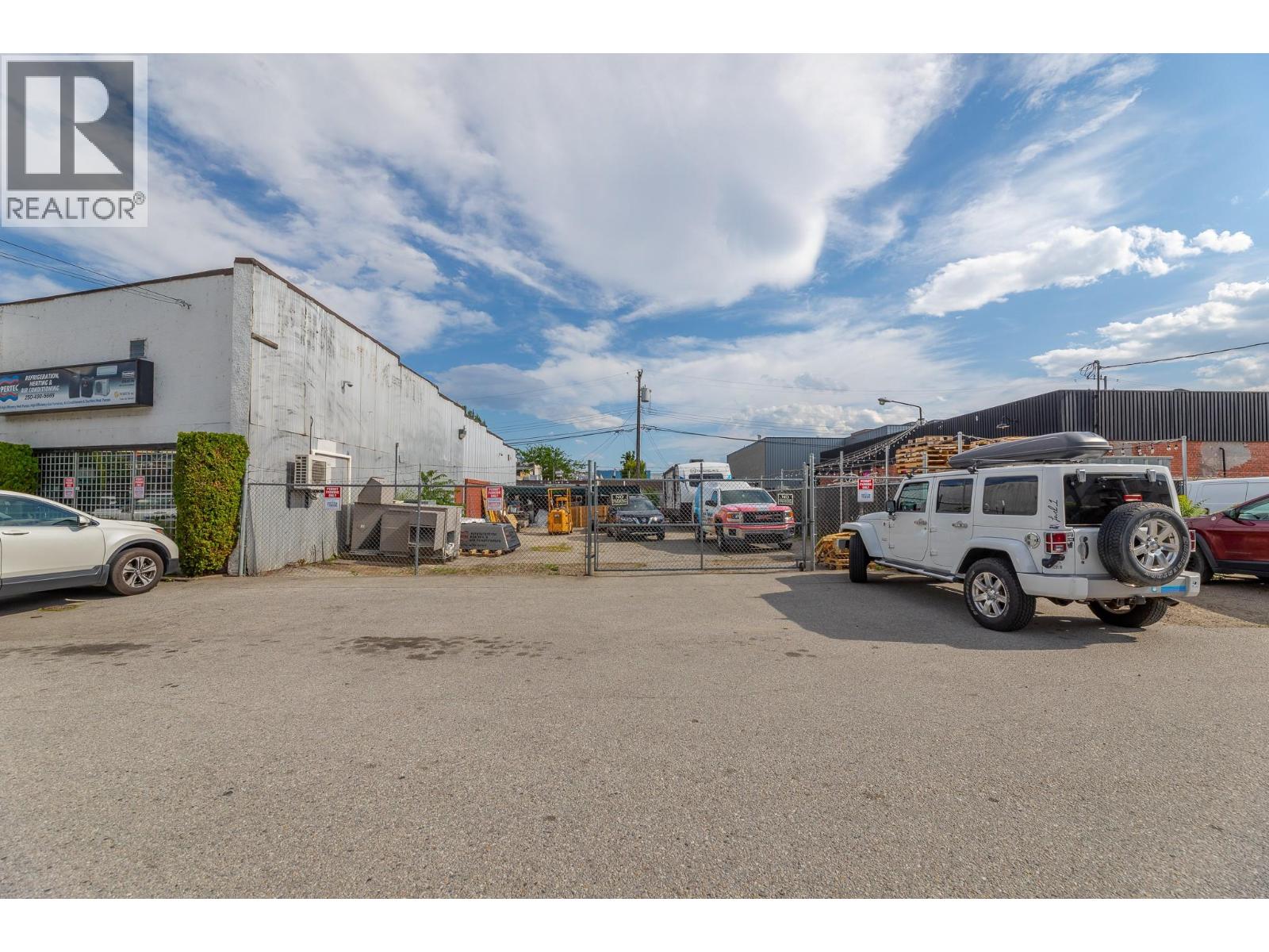 134 Estabrook Avenue, Penticton, British Columbia  V2A 1G3 - Photo 3 - 10394078