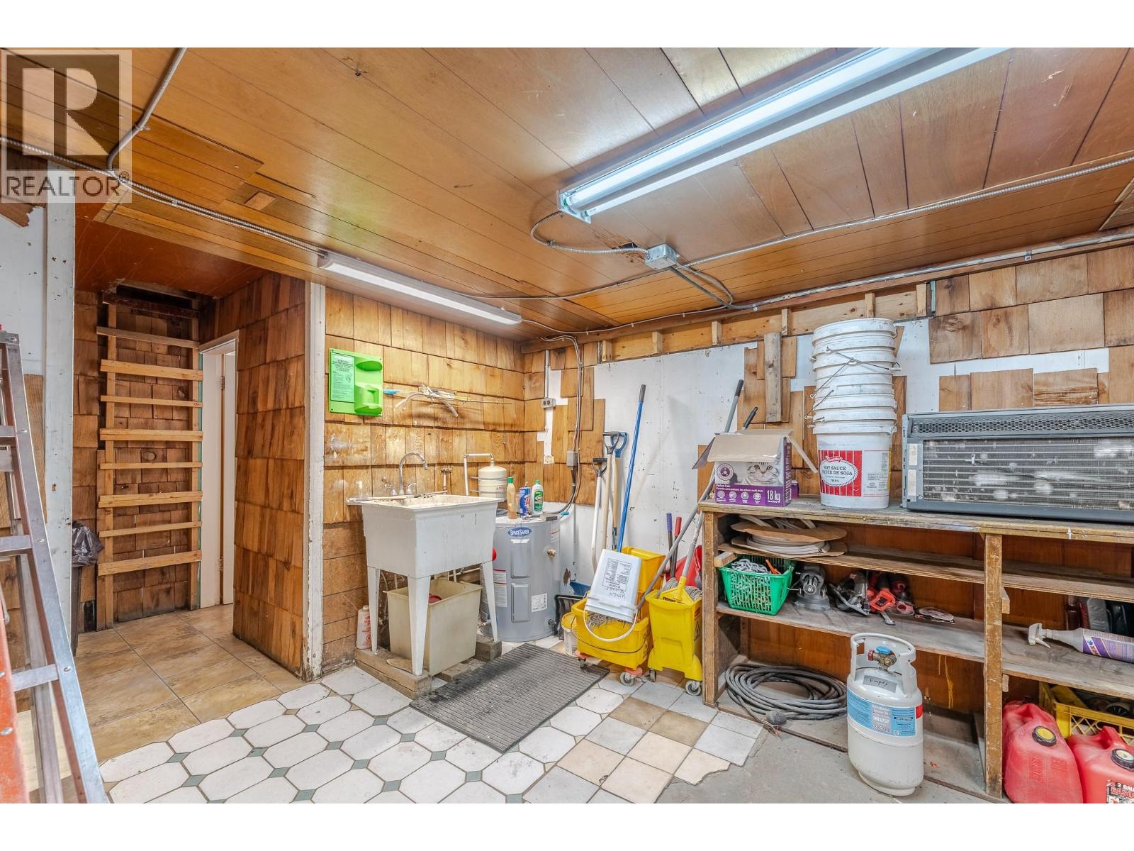 134 Estabrook Avenue, Penticton, British Columbia  V2A 1G3 - Photo 11 - 10394078
