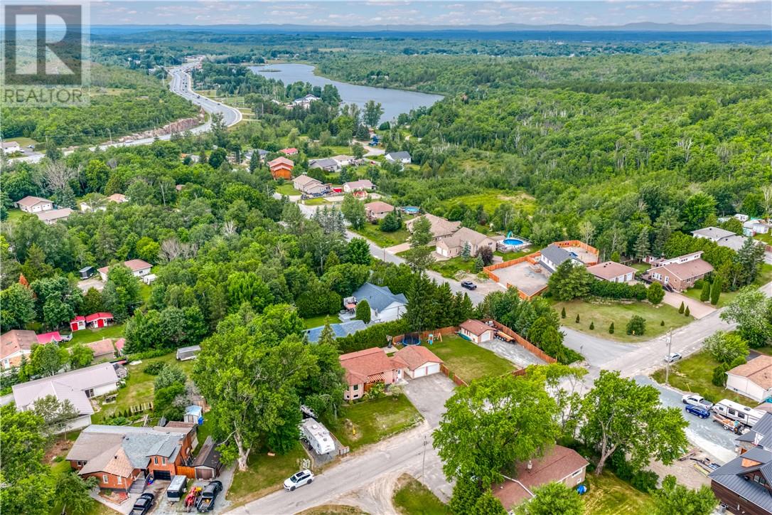 1825 Mccrea Heights Avenue, Val Caron, Ontario  P3N 1M5 - Photo 40 - 2129120