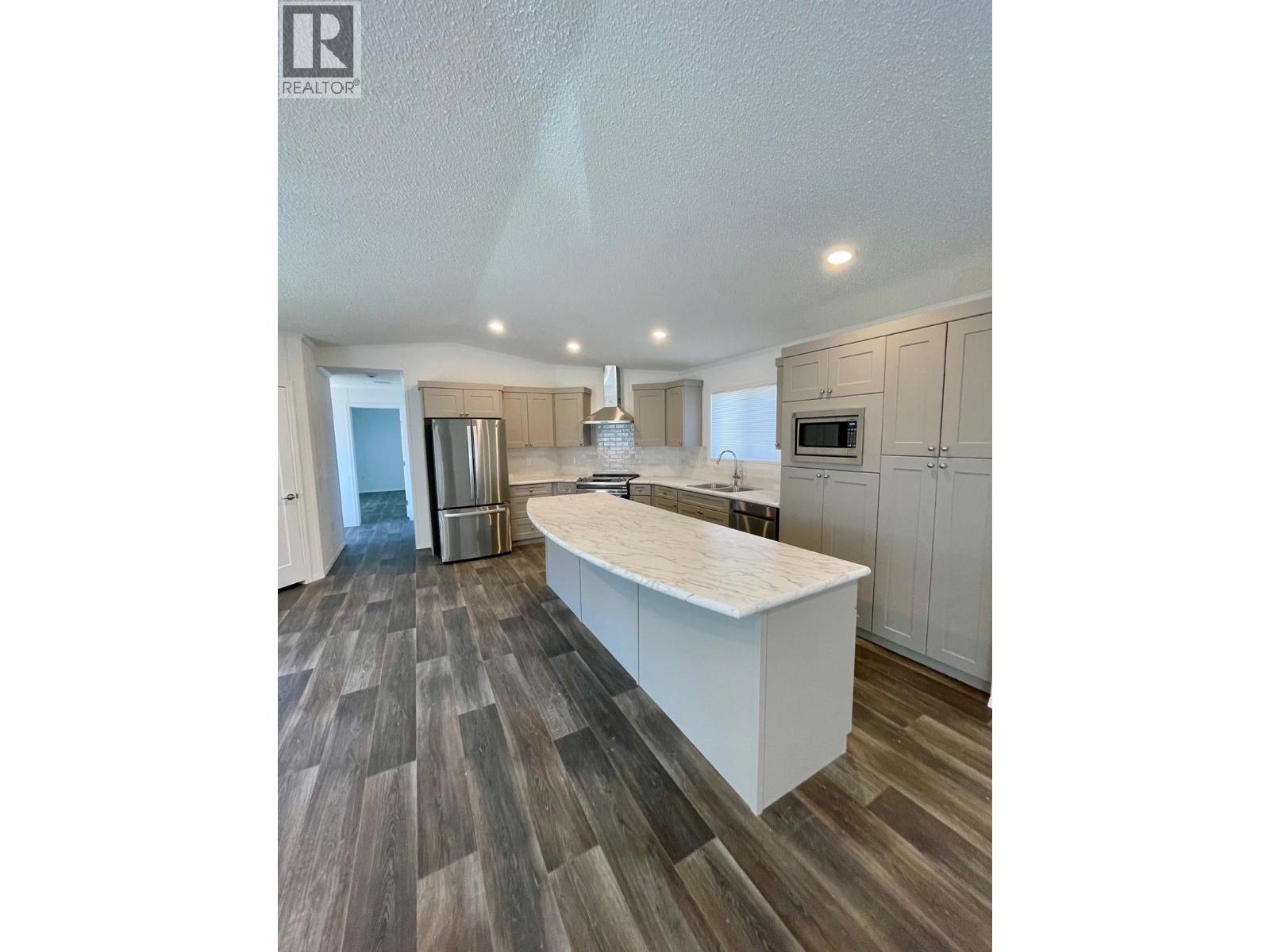 9773 Stephenson Road Unit# 37, Fernie, British Columbia  V0B 1M0 - Photo 4 - 10393988
