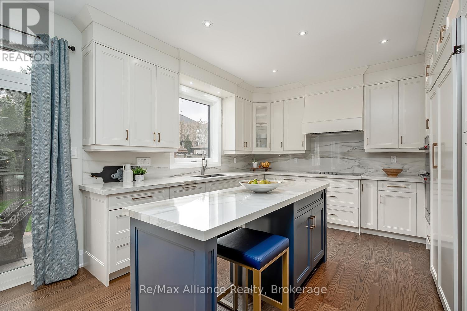 2182 Galloway Drive, Oakville, Ontario  L6H 6T4 - Photo 19 - W13544164