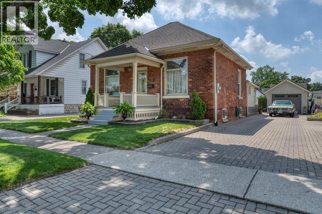 193 Bright Street, Sarnia photo 5
