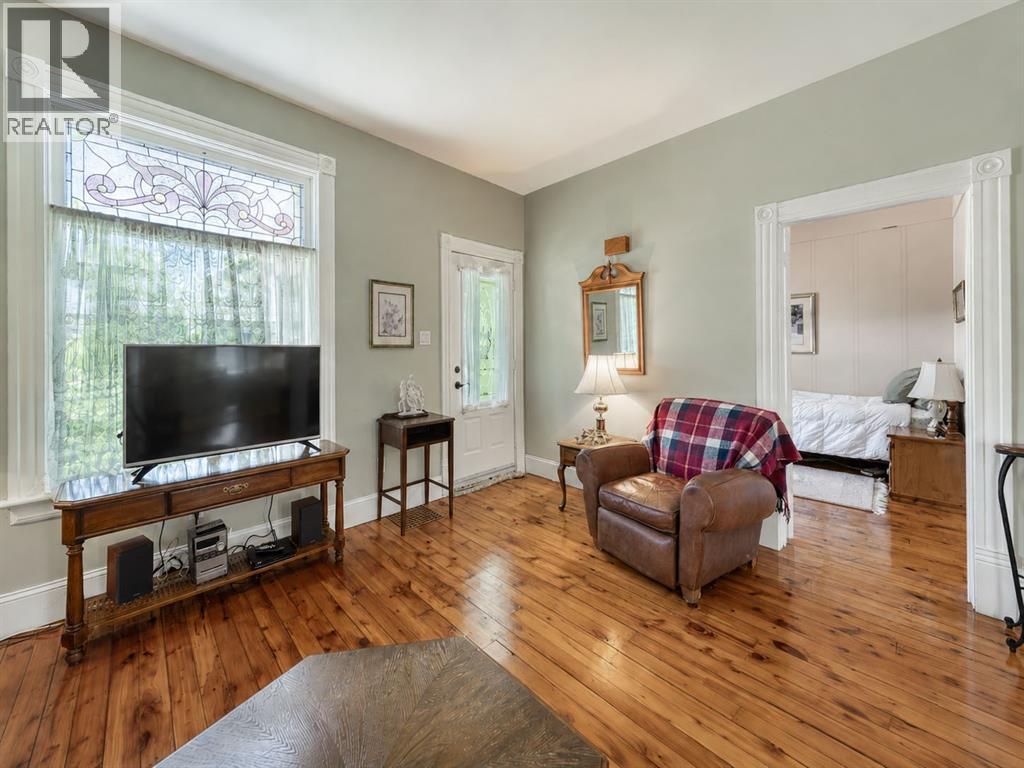 193 Bright Street, Sarnia photo 7