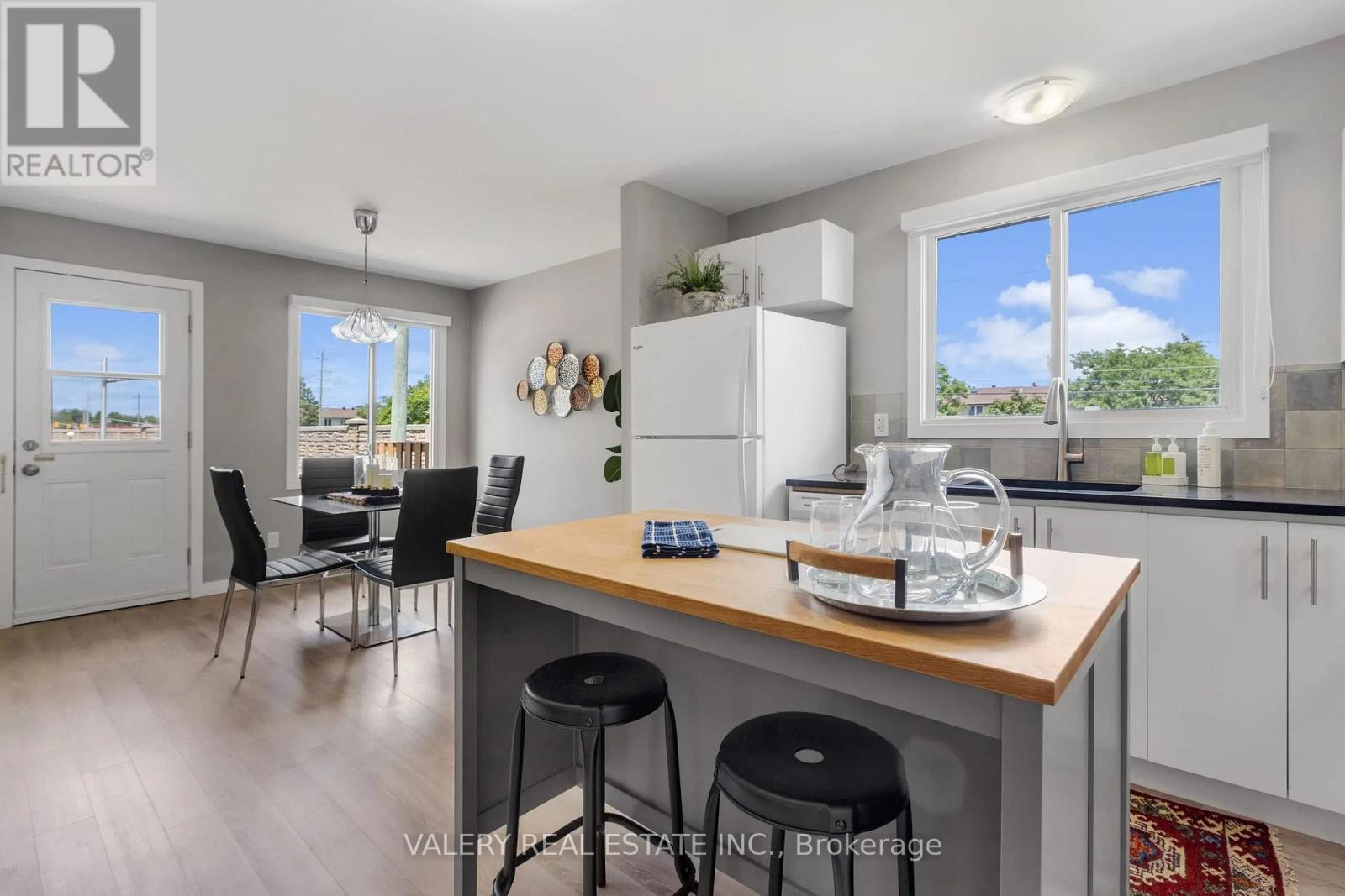 17 - 9 Majestic Drive, Ottawa, Ontario  K2G 1C5 - Photo 3 - X13540880