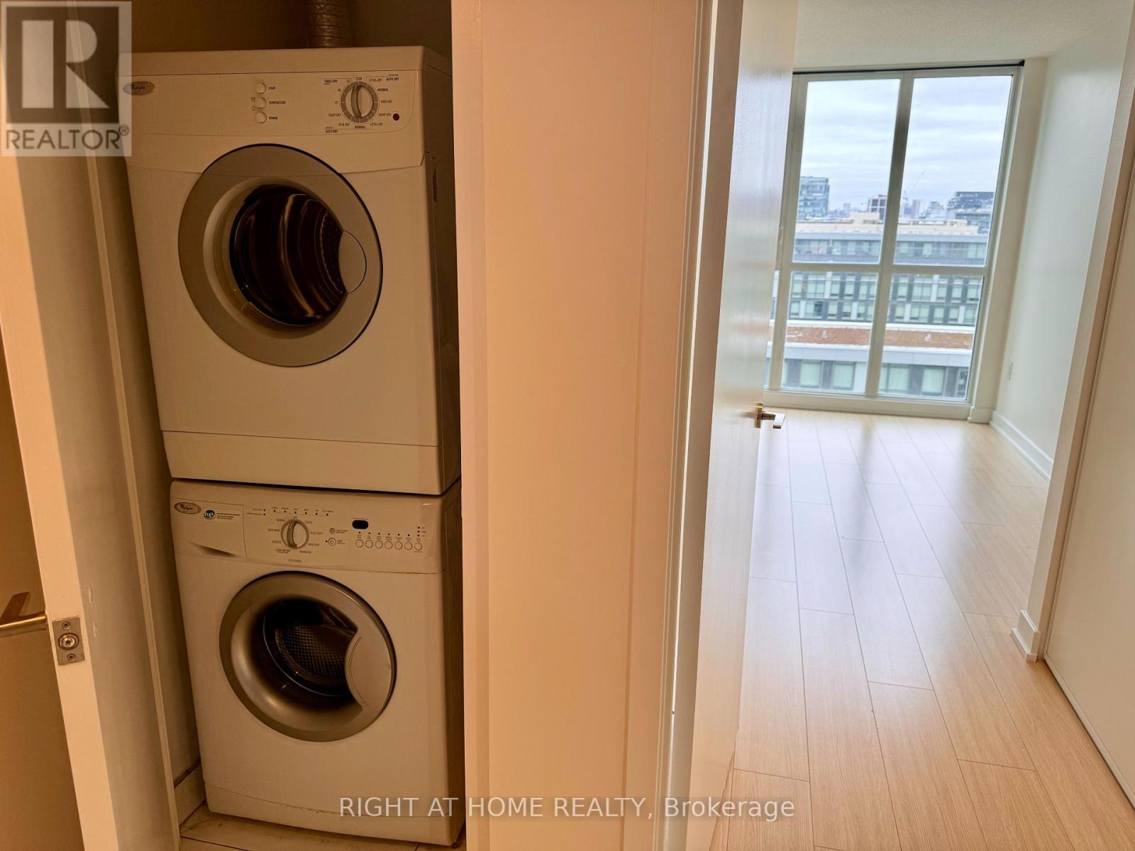 1209 - 85 Queens Wharf Road, Toronto, Ontario M5V 0J9 - Photo 8 - C13544160