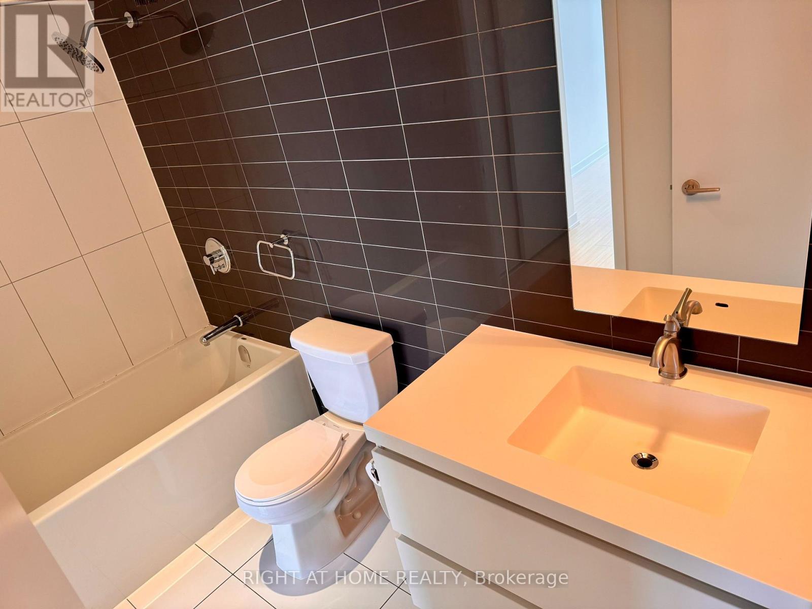 1209 - 85 Queens Wharf Road, Toronto, Ontario M5V 0J9 - Photo 9 - C13544160