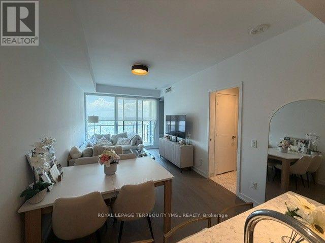 3215 - 488 University Avenue, Toronto, Ontario  M5G 0C1 - Photo 11 - C13544254
