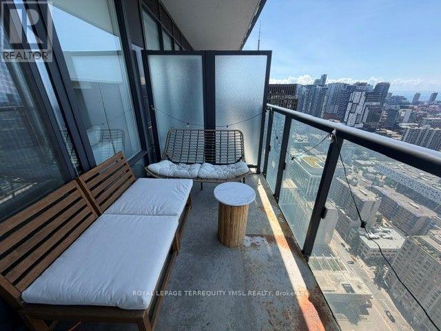 3215 - 488 University Avenue, Toronto, Ontario  M5G 0C1 - Photo 12 - C13544254