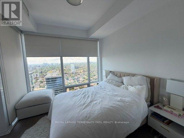 3215 - 488 University Avenue, Toronto, Ontario  M5G 0C1 - Photo 17 - C13544254