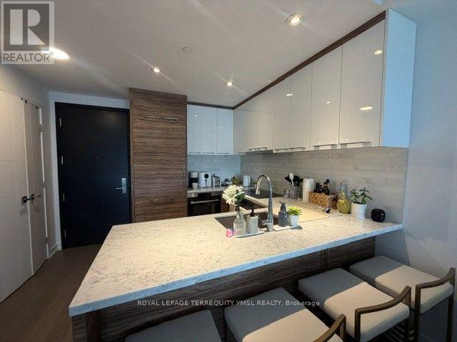 3215 - 488 University Avenue, Toronto, Ontario  M5G 0C1 - Photo 5 - C13544254