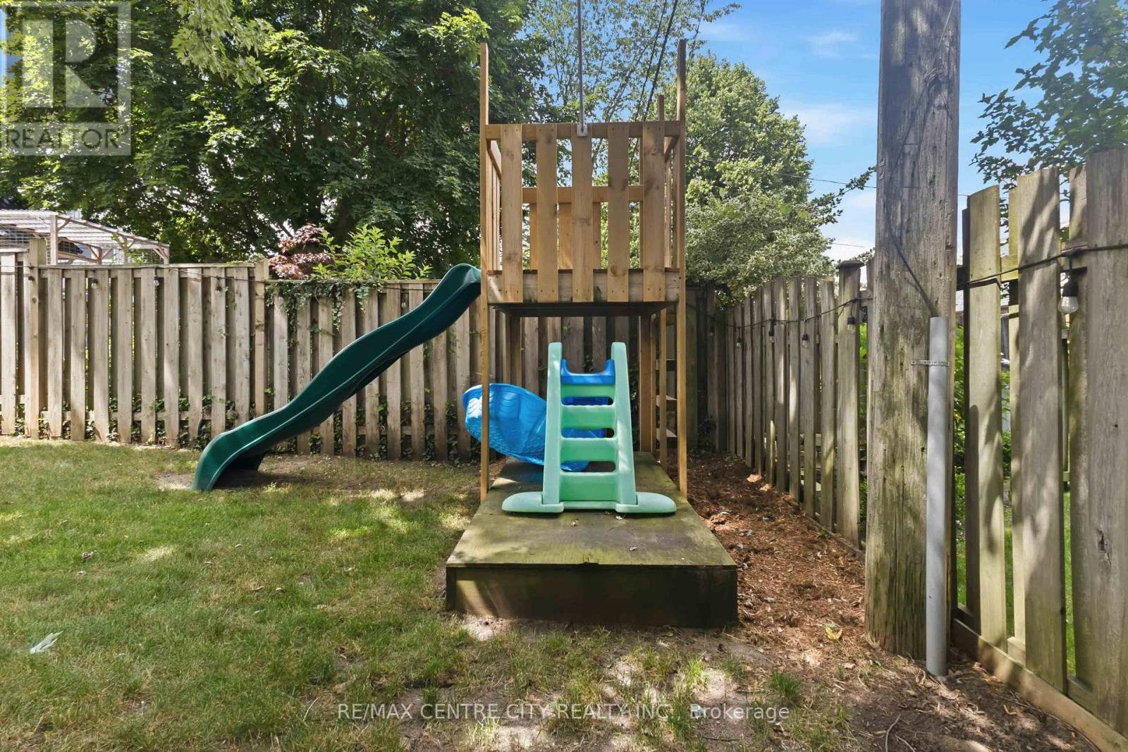 414 Flanders Row, London East, Ontario  N5Y 1C4 - Photo 44 - X13544208