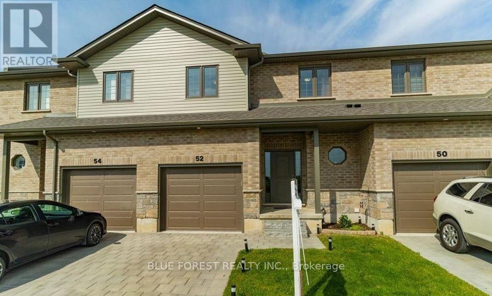 52 - 2910 TOKALA TRAIL, London North, Ontario