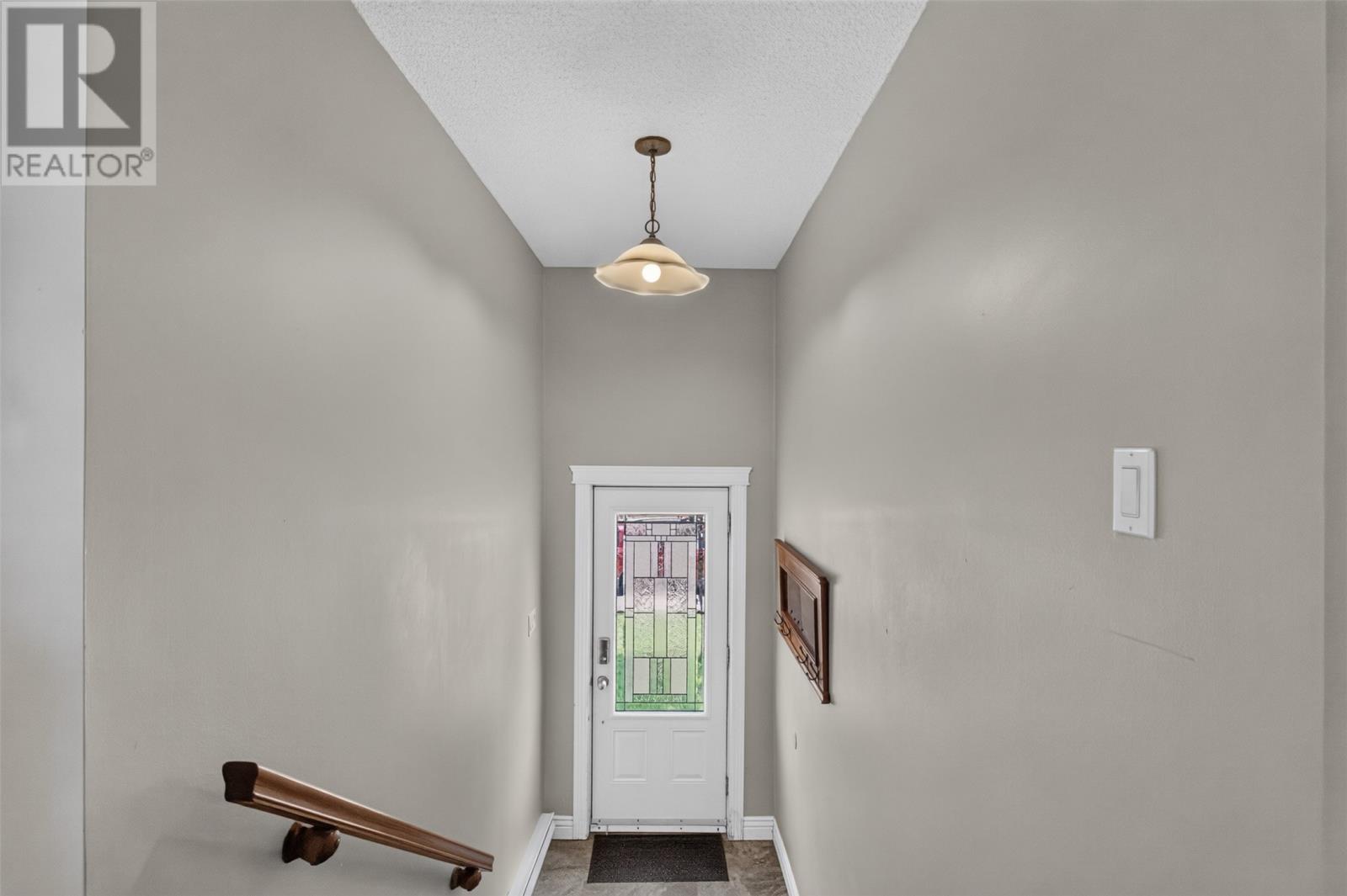 458 Newfoundland Drive, St. John's, Newfoundland & Labrador  A1A 4E3 - Photo 4 - 1300056