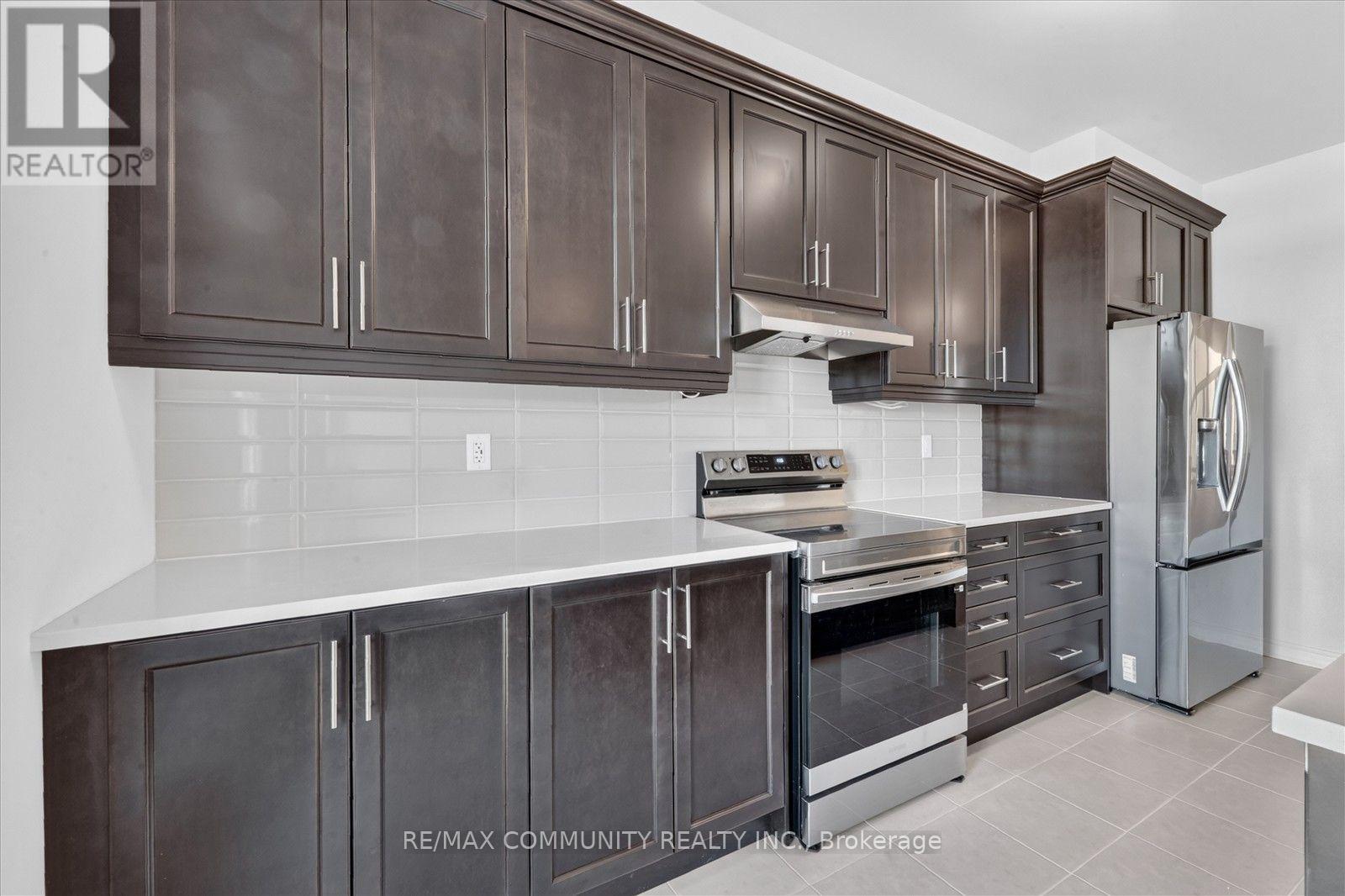 3423 Deepglade Path, Pickering, Ontario  L1X 0V6 - Photo 11 - E13544072