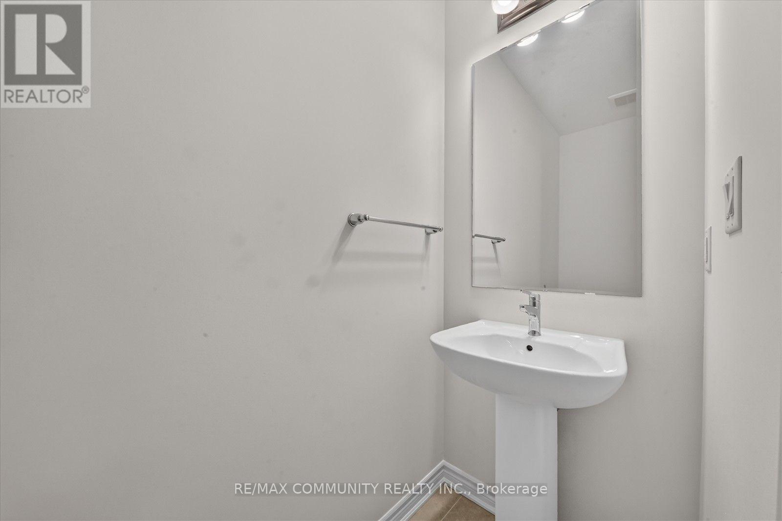 3423 Deepglade Path, Pickering, Ontario  L1X 0V6 - Photo 7 - E13544072