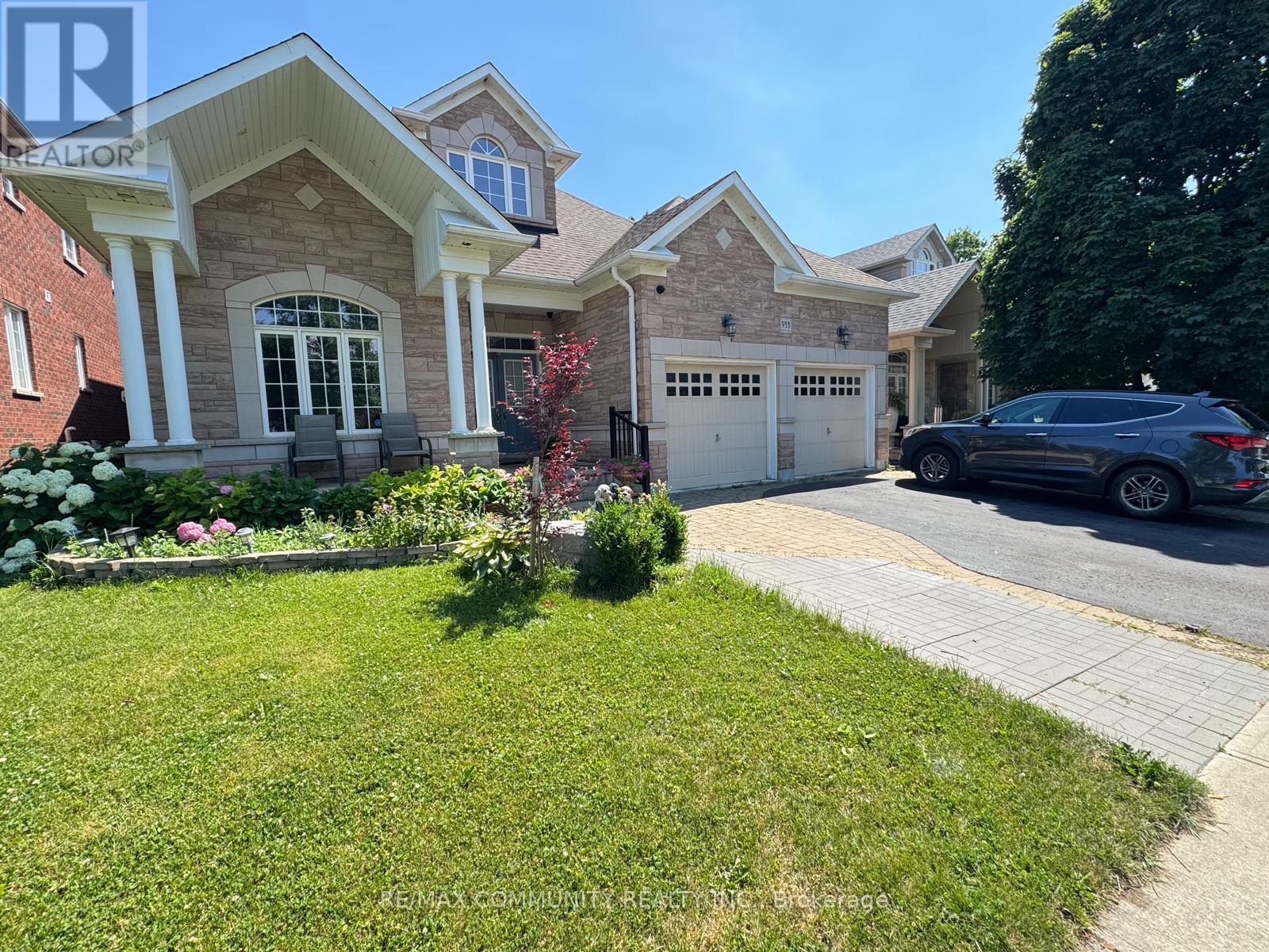 933 Red Deer Avenue, Oshawa, Ontario L1K 0C4 - Photo 1 - E13544268