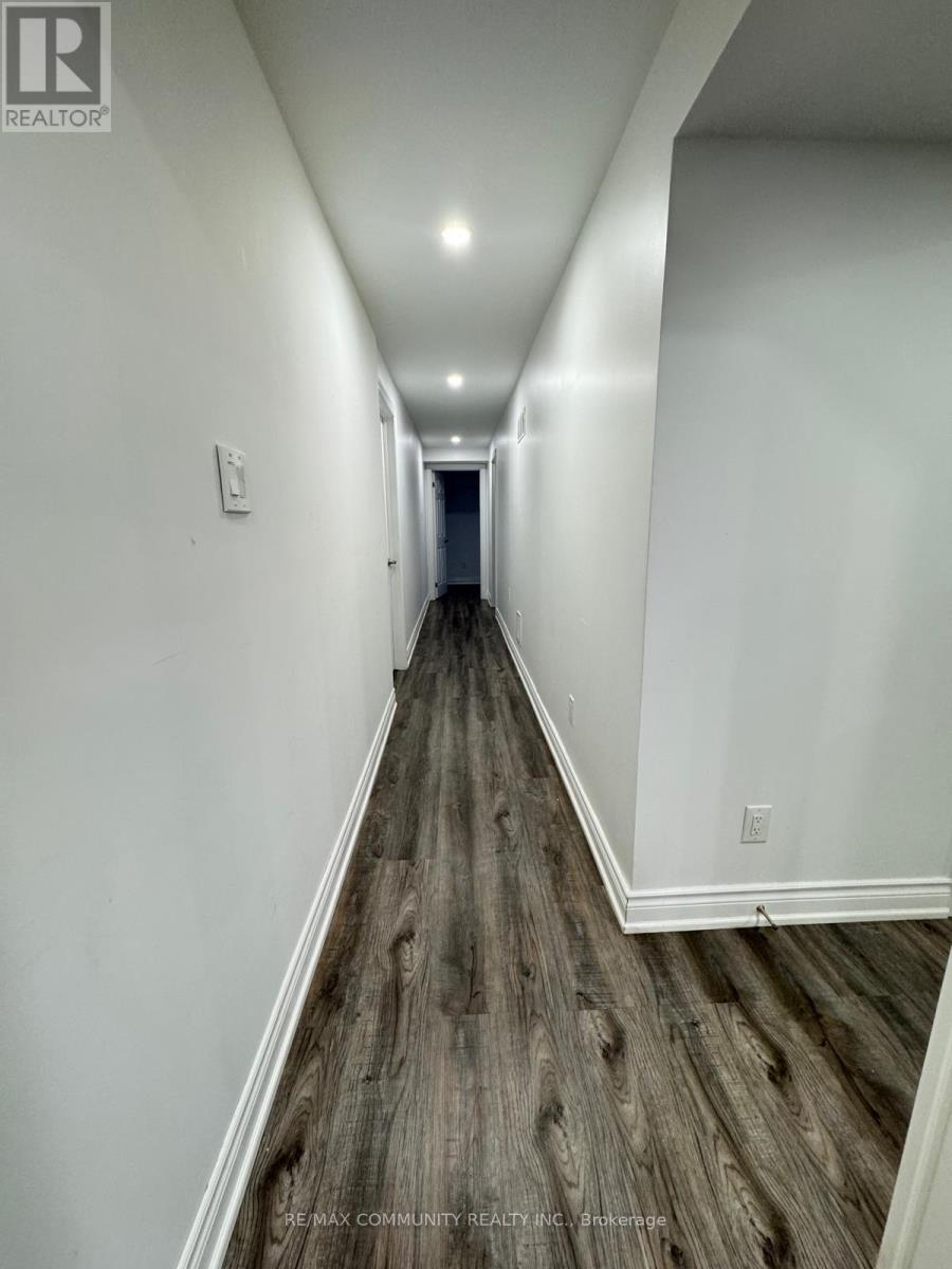 933 Red Deer Avenue, Oshawa, Ontario L1K 0C4 - Photo 9 - E13544268