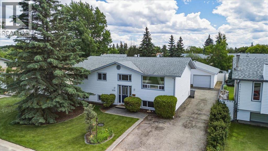 9255 99 Avenue, Grande Prairie