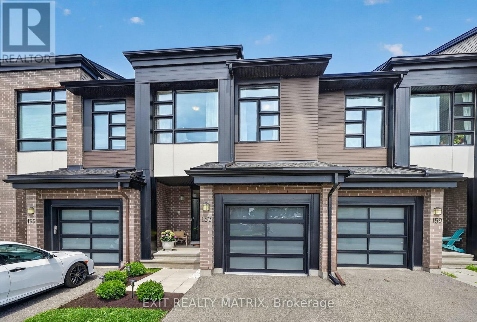 157 LONGWORTH AVENUE, Ottawa, Ontario