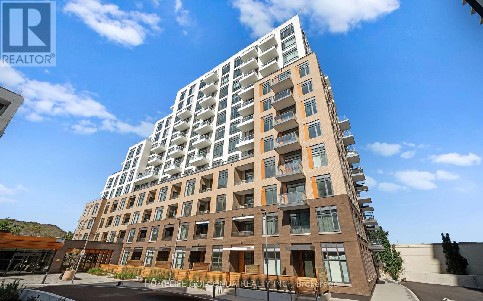 428 - 8 Beverley Glen Boulevard, Vaughan (Beverley Glen), Ontario  L4J 0L5 - Photo 1 - N13544074