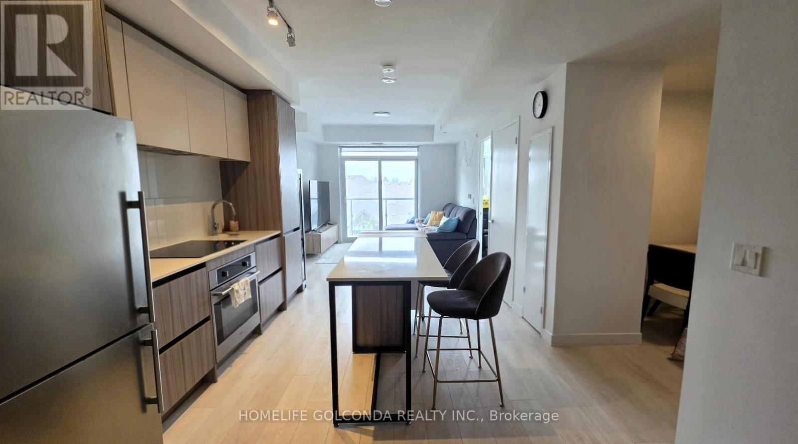 428 - 8 Beverley Glen Boulevard, Vaughan (Beverley Glen), Ontario  L4J 0L5 - Photo 3 - N13544074