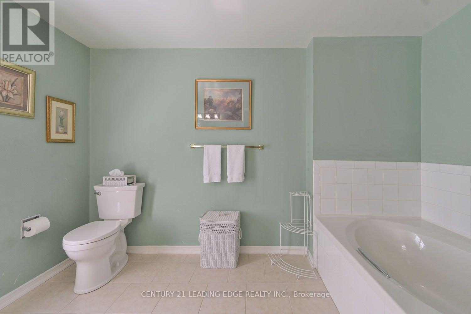 14 Montrose Crescent, Markham, Ontario  L3R 7Z8 - Photo 27 - N13544096