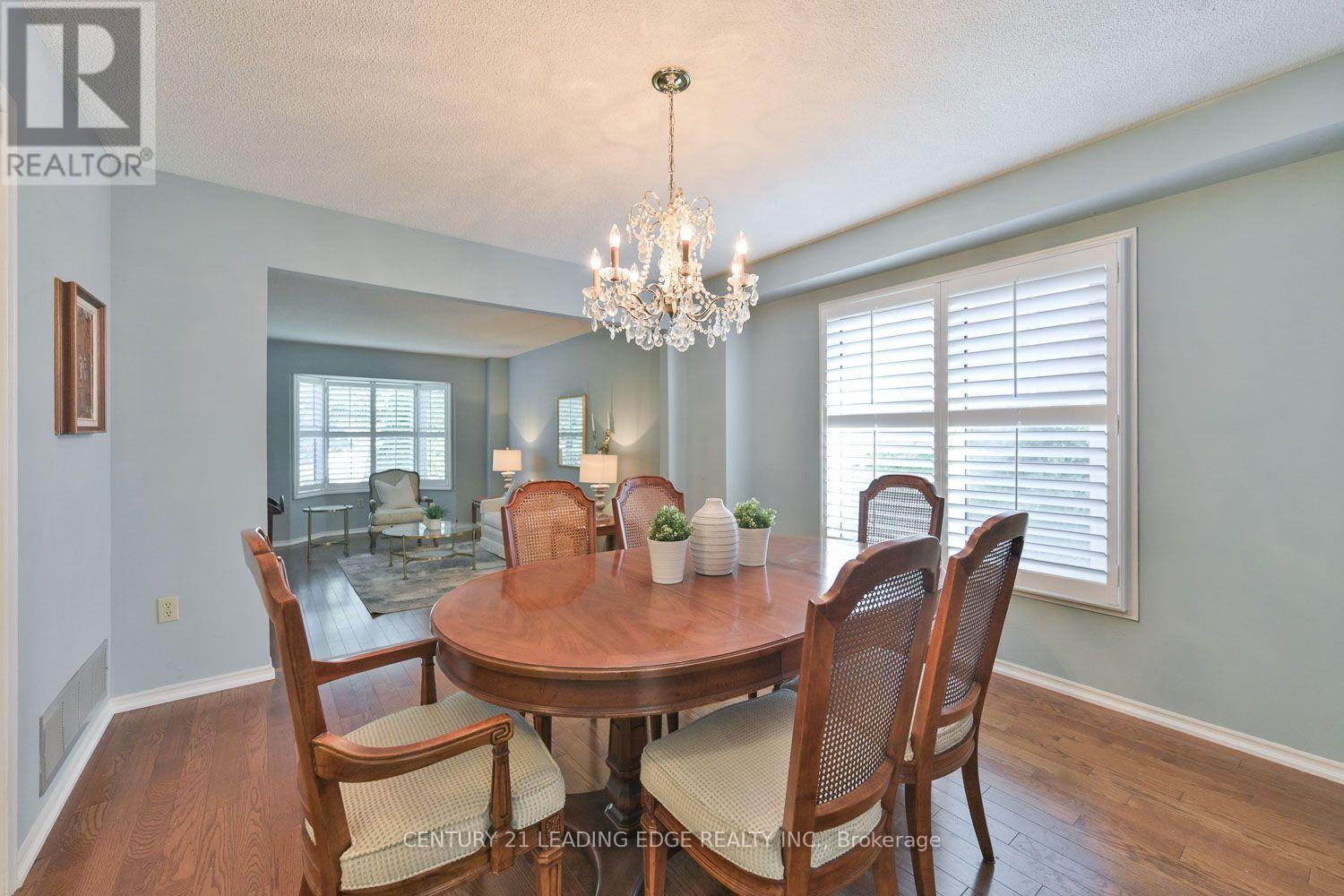 14 Montrose Crescent, Markham, Ontario  L3R 7Z8 - Photo 9 - N13544096