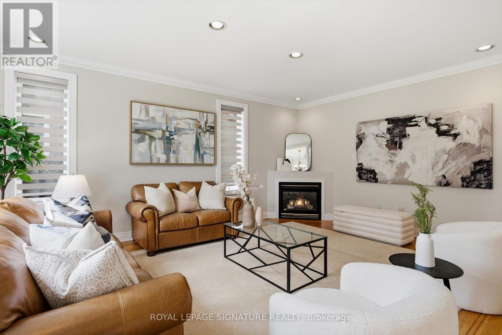 23 Kaitlin Drive, Richmond Hill, Ontario  L4E 3W6 - Photo 6 - N13544116