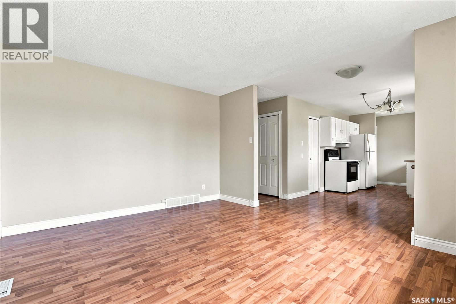 457 Meighen Crescent, Saskatoon, Saskatchewan  S7L 5H3 - Photo 5 - SK041798