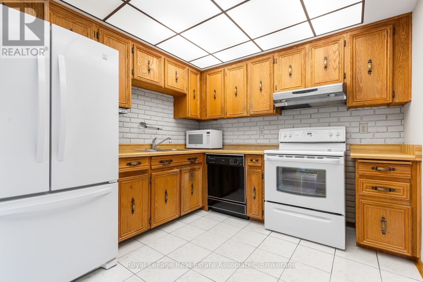 79 - 1951 Rathburn Road E, Mississauga, Ontario  L4W 2N9 - Photo 9 - W13544114