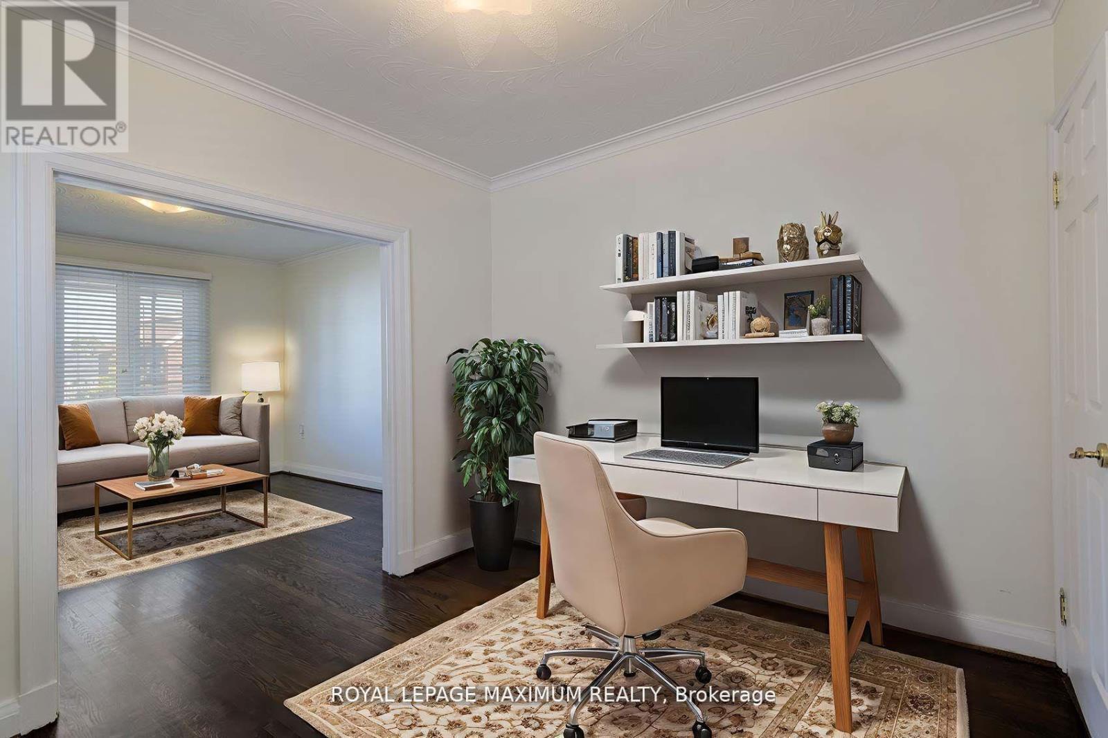 245 Belgravia Avenue, Toronto, Ontario  M6E 2M9 - Photo 19 - W13544310