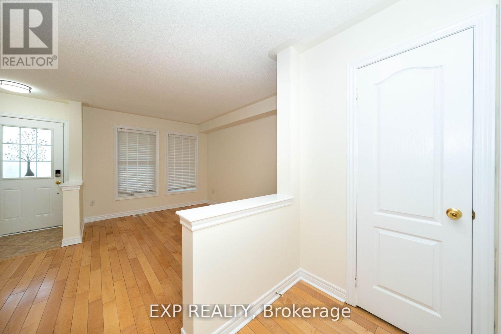 272 Duncan Lane, Milton, Ontario  L9T 7A8 - Photo 6 - W13544336