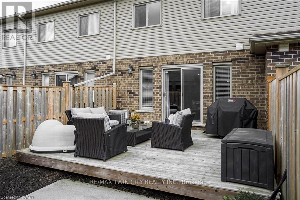 76 Meadowridge Street, Kitchener, Ontario  N2P 0E2 - Photo 30 - X13544046
