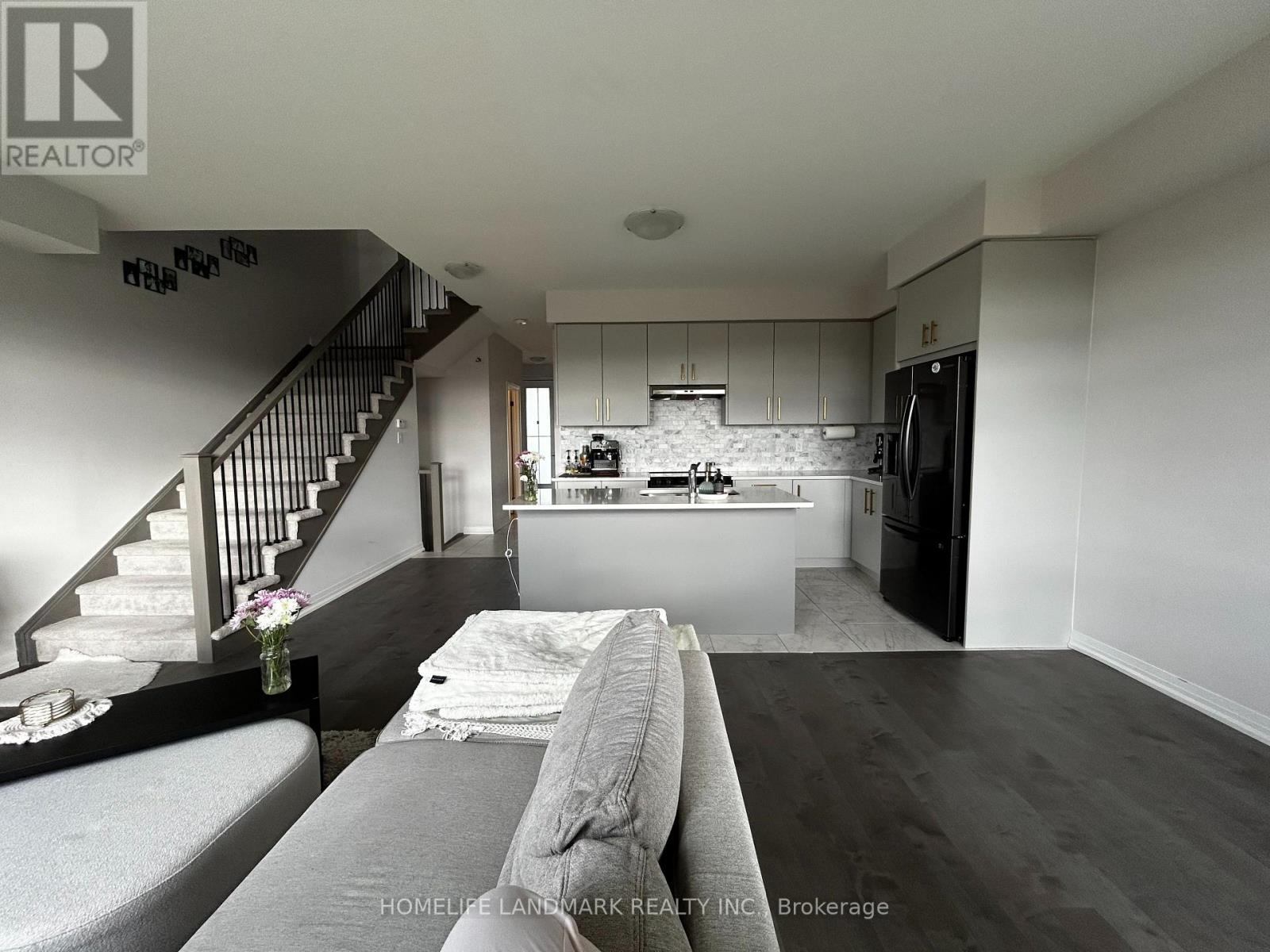 88 Freedom Crescent, Hamilton, Ontario  L0R 1W0 - Photo 4 - X13544252