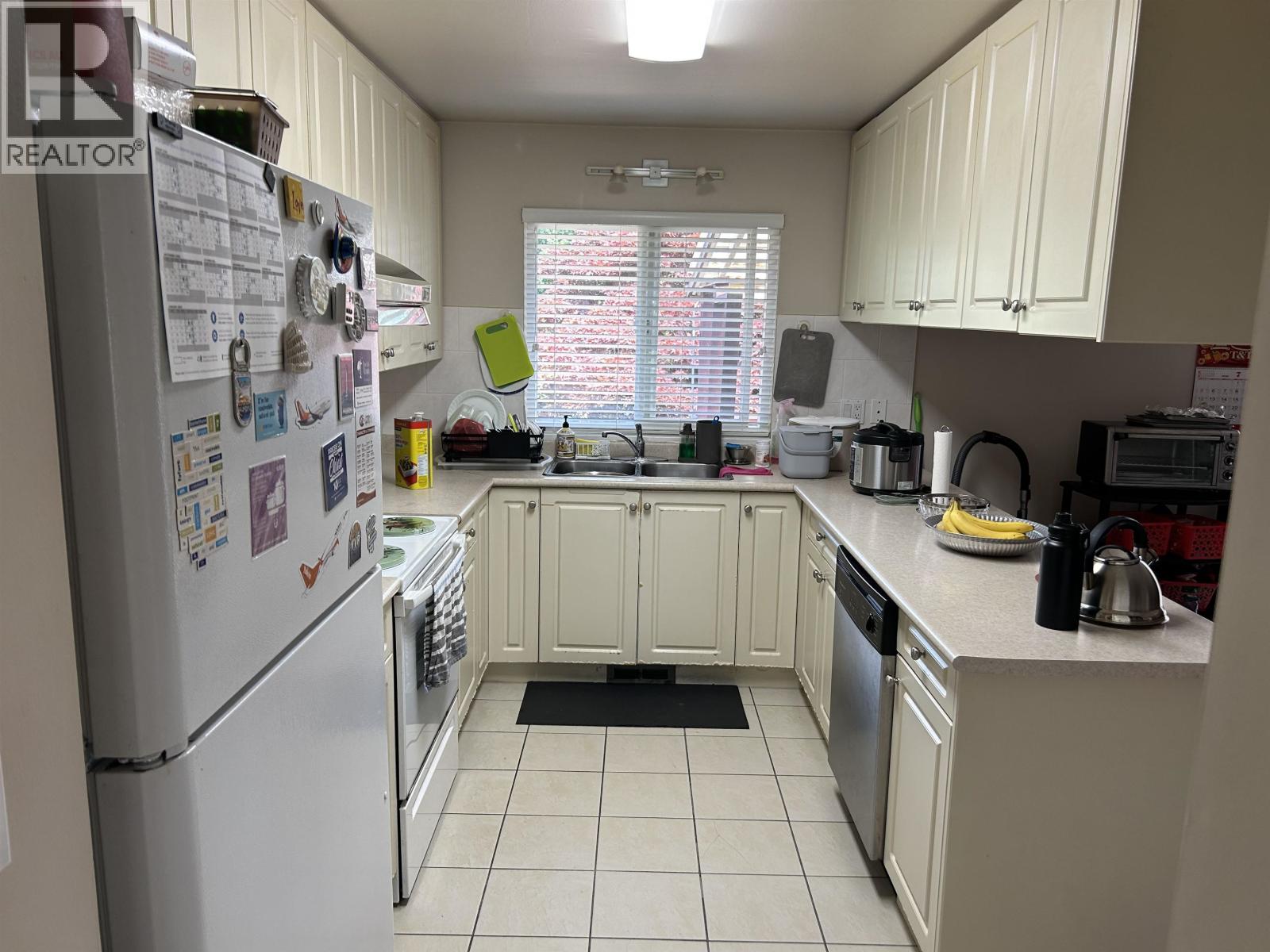 9411 GLENACRES DRIVE — photo 3