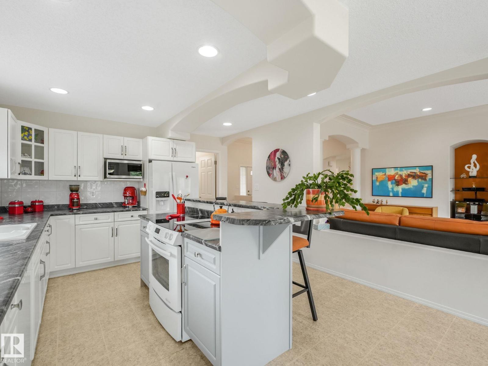 11919 28 Av NW, Edmonton, Alberta  T6J 6C1 - Photo 13 - E4497884
