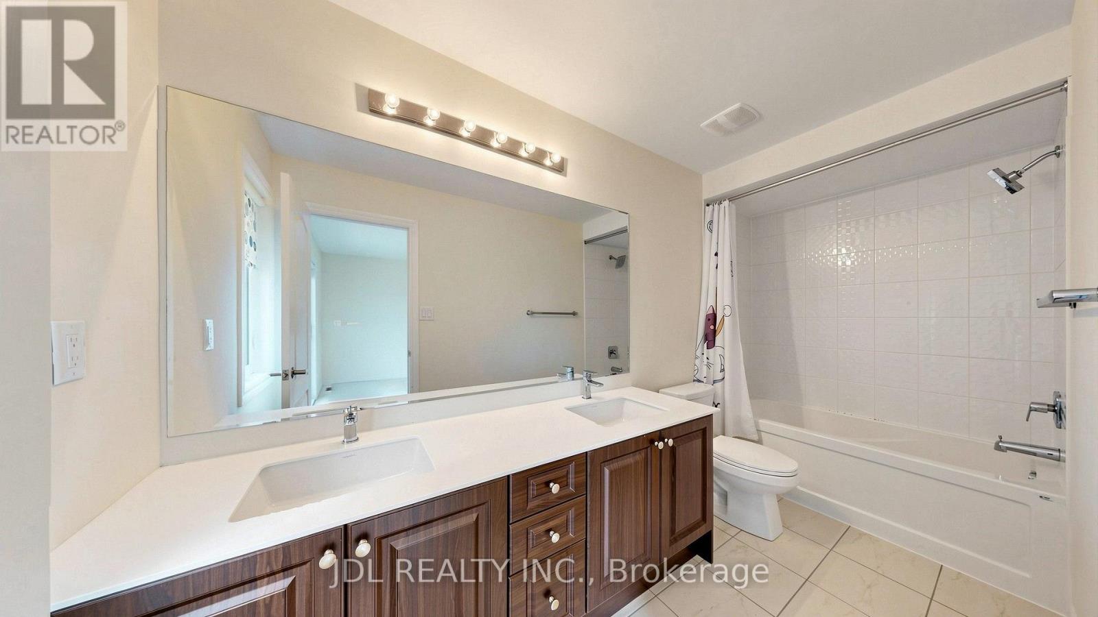 19 Hyderabad Lane, Markham, Ontario  L6E 0T8 - Photo 10 - N13417478