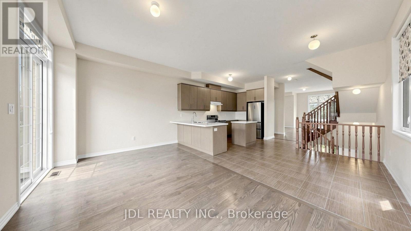 19 Hyderabad Lane, Markham, Ontario  L6E 0T8 - Photo 3 - N13417478