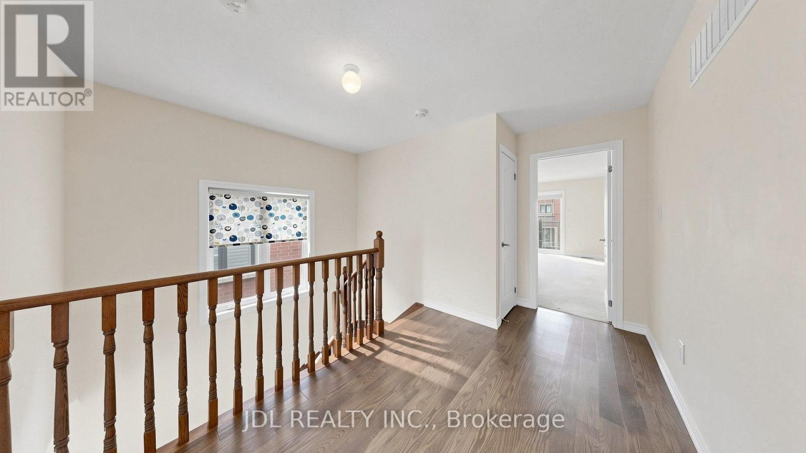 19 Hyderabad Lane, Markham, Ontario  L6E 0T8 - Photo 4 - N13417478