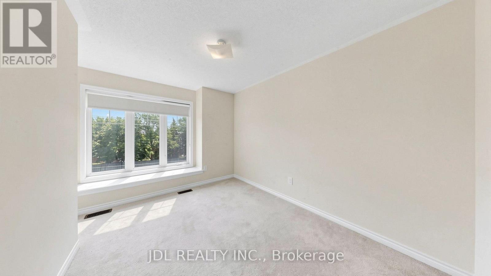 19 Hyderabad Lane, Markham, Ontario  L6E 0T8 - Photo 7 - N13417478