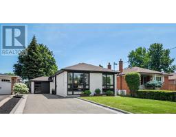 17 SIGMONT ROAD, Toronto, Ontario