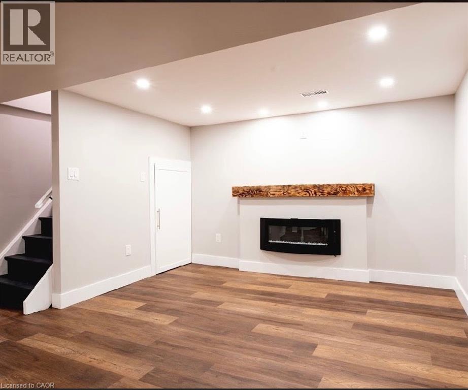 393 East 16th Street Unit# Bsmt, Hamilton, Ontario  L9A 4K4 - Photo 8 - 40846484