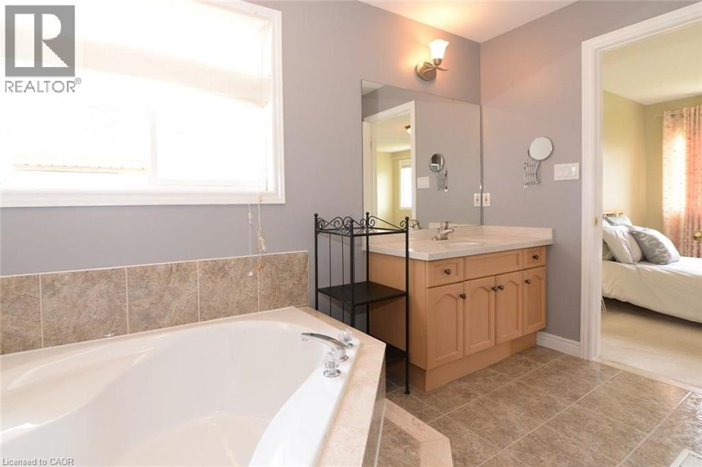 24 Bosworth Street, Ancaster, Ontario  L9K 1N8 - Photo 17 - 40846346