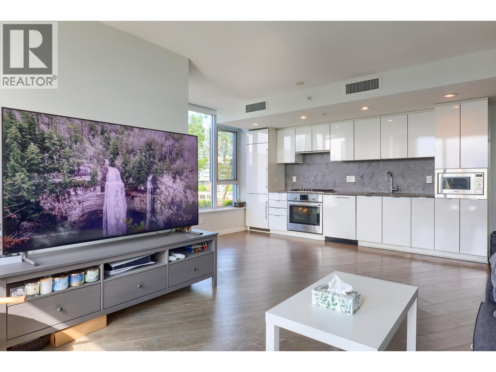 617 8333 SWEET AVENUE, richmond, British Columbia