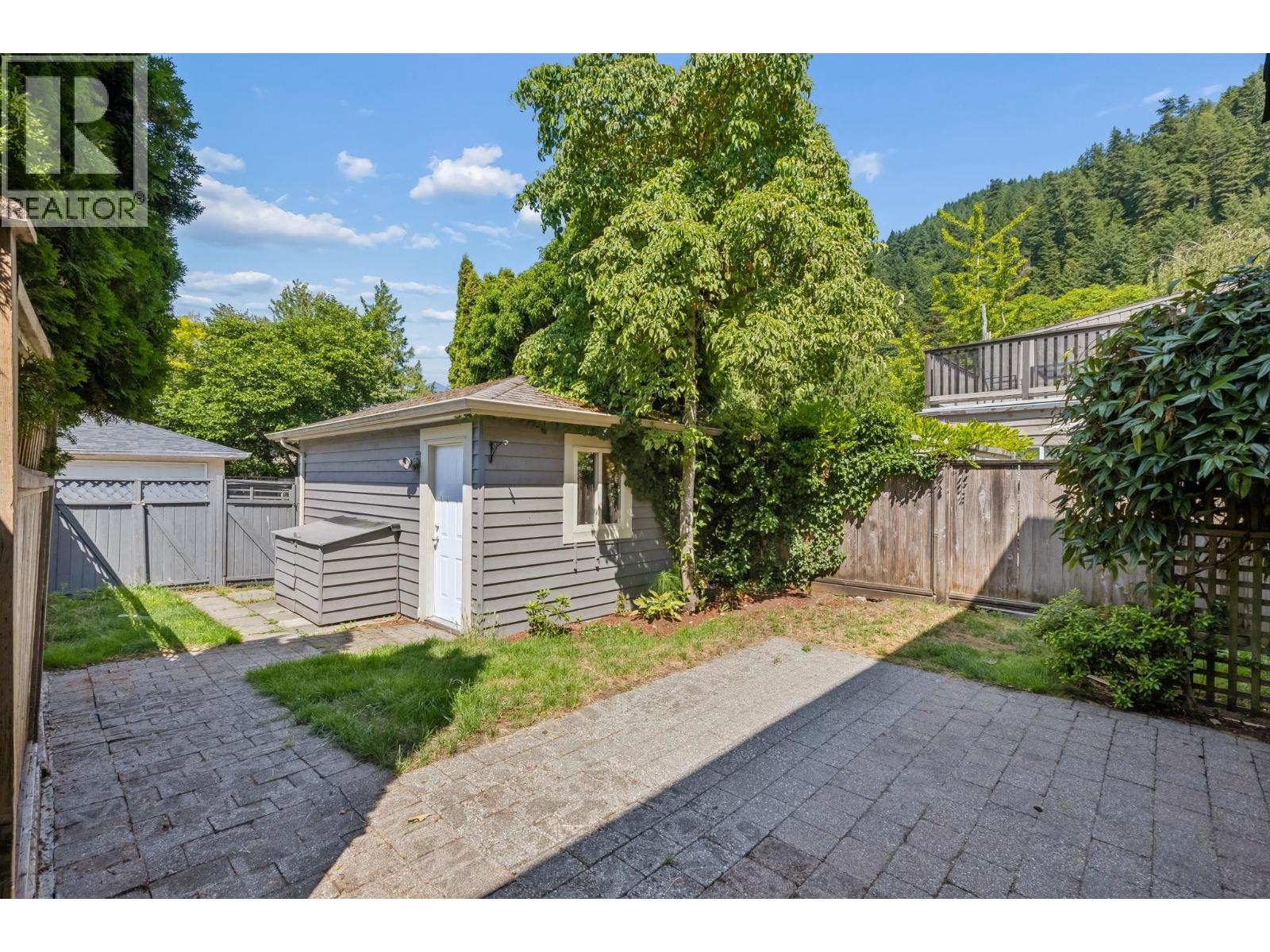 6339 Douglas Street, West Vancouver, British Columbia  V7W 2G1 - Photo 37 - R3144579