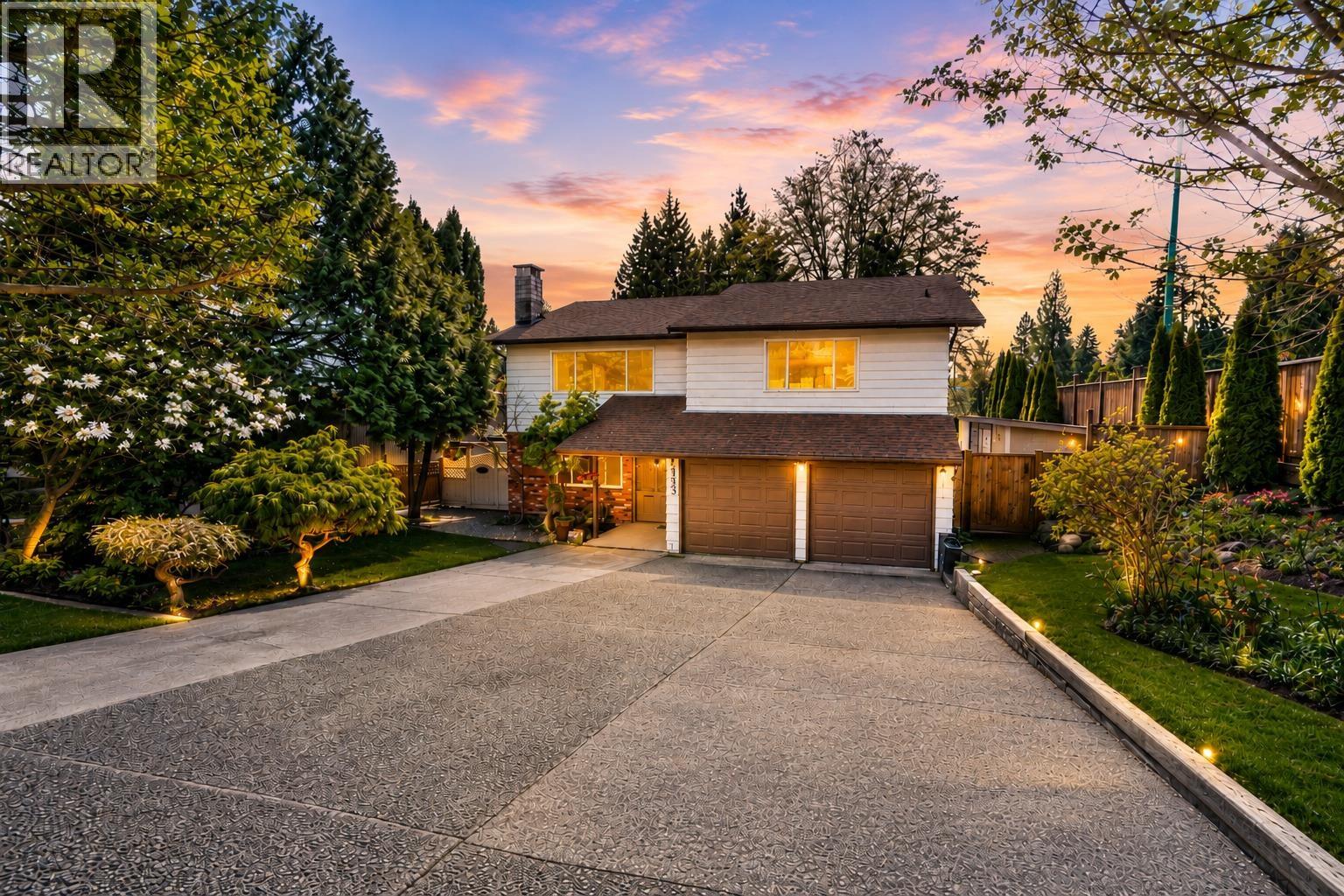 2333 KIRKSTONE ROAD, north vancouver, British Columbia