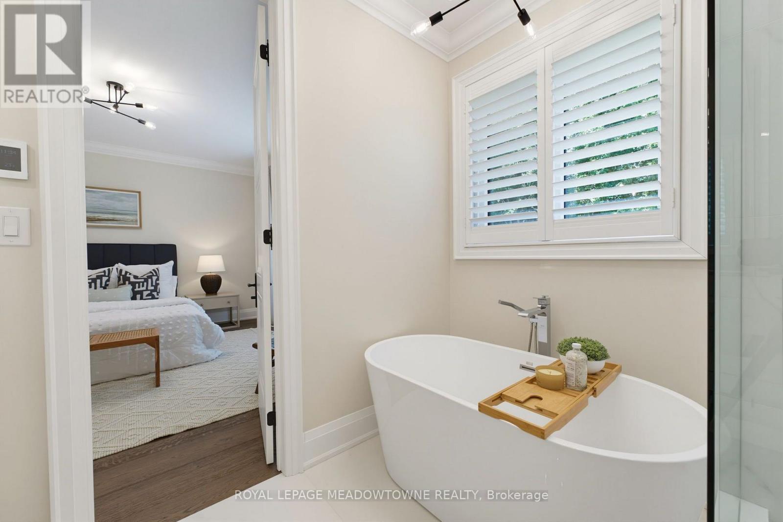 2269 Wuthering Heights Way, Oakville, Ontario  L6M 0A6 - Photo 23 - W13544416