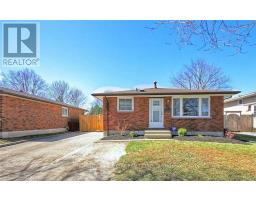 23 BARRETT CRESCENT, London South, Ontario