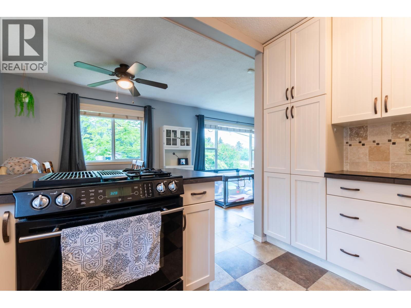 2750 Oak Street, Prince George, British Columbia  V2L 2A8 - Photo 6 - R3144594